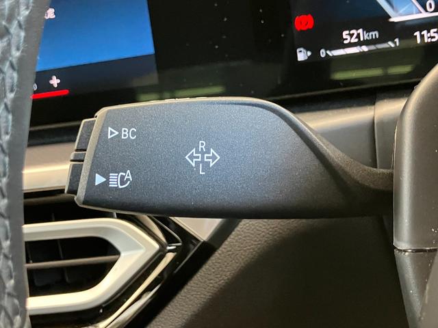 ３シリーズ ３２０ｄ　ｘＤｒｉｖｅＭスポーツエディションシャドー　認定中古車　元試乗車　２年保証付　ハーフレザーシート　シートヒーター　ヘッドアップディスプレイ　電動シート　アクティブクルーズコントロール　１９インチＡＷ　電動テールゲート　全周囲カメラ（28枚目）