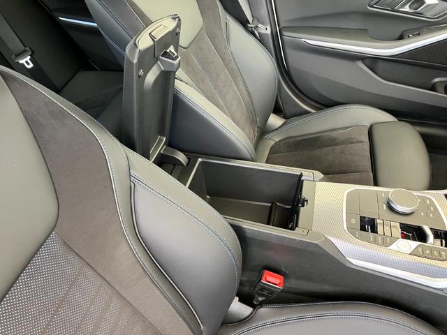 ３シリーズ ３２０ｄ　ｘＤｒｉｖｅＭスポーツエディションシャドー　認定中古車　元試乗車　２年保証付　ハーフレザーシート　シートヒーター　ヘッドアップディスプレイ　電動シート　アクティブクルーズコントロール　１９インチＡＷ　電動テールゲート　全周囲カメラ（38枚目）