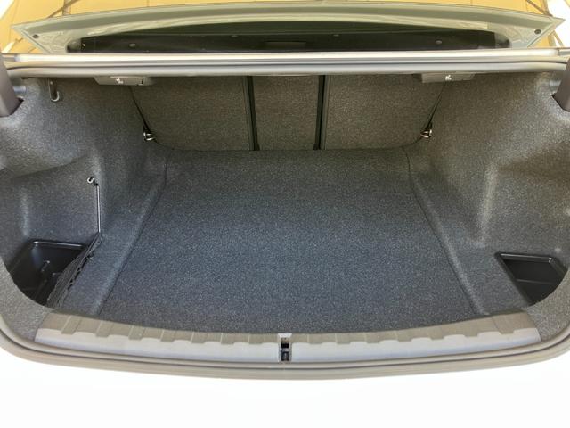 ３シリーズ ３２０ｄ　ｘＤｒｉｖｅＭスポーツエディションシャドー　認定中古車　元試乗車　２年保証付　ハーフレザーシート　シートヒーター　ヘッドアップディスプレイ　電動シート　アクティブクルーズコントロール　１９インチＡＷ　電動テールゲート　全周囲カメラ（43枚目）