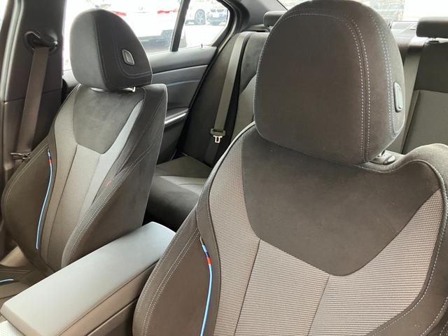3シリーズ 318i Mスポーツ 認定中古車 元試乗車 2年保証付 シートヒーター ACC ヘッドアップディスプレイ アクティブクルーズコントロール 18インチAW 電動リアゲート 全周囲カメラ ETC(22枚目)