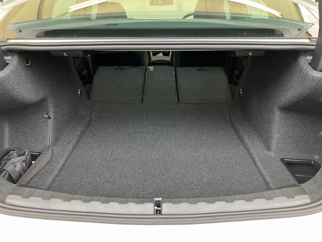 3シリーズ 318i Mスポーツ 認定中古車 元試乗車 2年保証付 シートヒーター ACC ヘッドアップディスプレイ アクティブクルーズコントロール 18インチAW 電動リアゲート 全周囲カメラ ETC(44枚目)