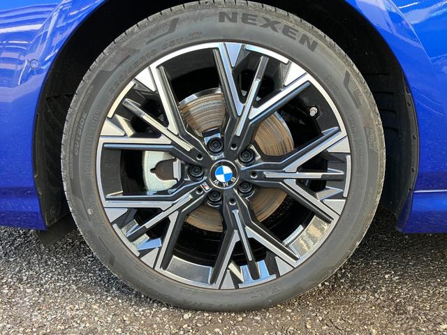 １シリーズ １２０ｄ　Ｍスポーツ　ハイラインパッケージ　認定中古車　元試乗車　ｈａｒｍａｎ／ｋａｒｄｏｎ　茶本革　ヘッドアップディスプレイ　シートヒーター　電動シート　アクティブクルーズコントロール　１８ＡＷ　電動テールゲート　全周囲カメラ（10枚目）