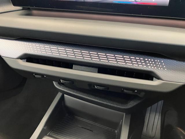 １シリーズ １２０ｄ　Ｍスポーツ　認定中古車　元試乗車　ハーフレザーシート　ヘッドアップディスプレイ　ｈａｒｍａｎ／ｋａｒｄｏｎスピーカー　シートヒーター　電動シート　ＡＣＣ　１８インチＡＷ　電動テールゲート　全周囲カメラ（32枚目）