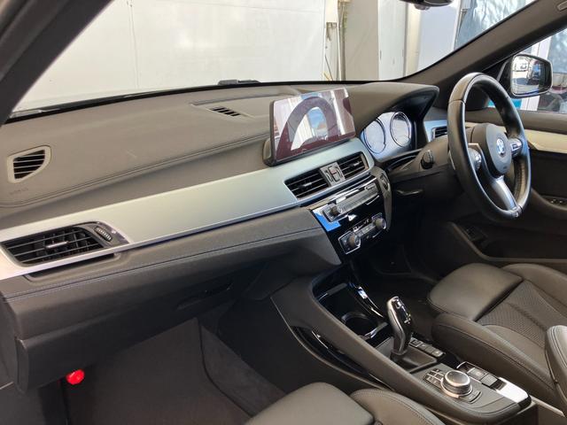 Ｘ１ ｘＤｒｉｖｅ　１８ｄ　Ｍスポーツ　認定中古車　２年保証付　ハーフレザーシート　電動シート　純正ＨＤＤナビ　アクティブクルーズコントロール　バックカメラ　ＬＥＤヘッドライト　１８インチＡＷ　電動テールゲート（24枚目）