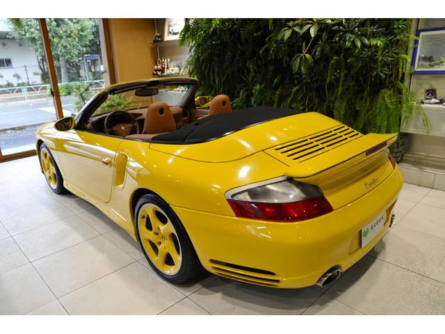 911ターボ カブリオレ(15枚目)