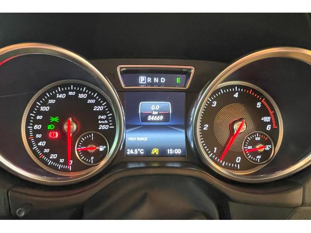 Ｇクラス Ｇ３５０ｄ　デジーノマヌファクトゥーアエディション　１００台限定　スライディングルーフ　ブラック１９インチＡＷ　シートヒーター＆ベンチレーター　レッド／ブラックツートンステアリング　レッドステッチ入ｄｅｓｉｇｎｏレザーインテリア（40枚目）