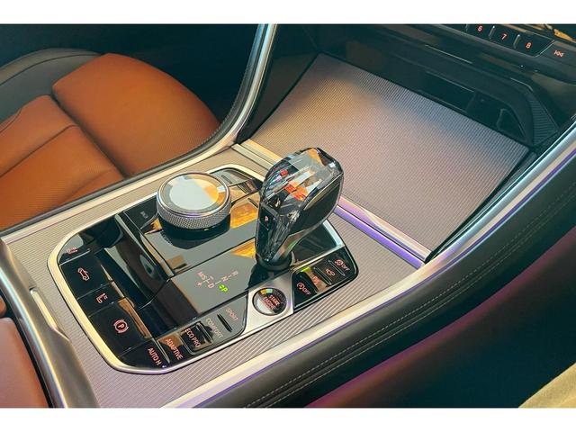 ８シリーズ ８４０ｄ　ｘＤｒｉｖｅカブリオレ　Ｍスポーツ　ＡＣＣ　シートヒーター／ベンチレーション　１９ＡＷ　ｈａｒｍａｎ／ｋａｒｄｏｎ　３６０°ビュー　スマートキー　パワーテールゲート　ＨＵＤ　アンビエントライト　インテリジェントセーフティ　エアスカーフ（46枚目）
