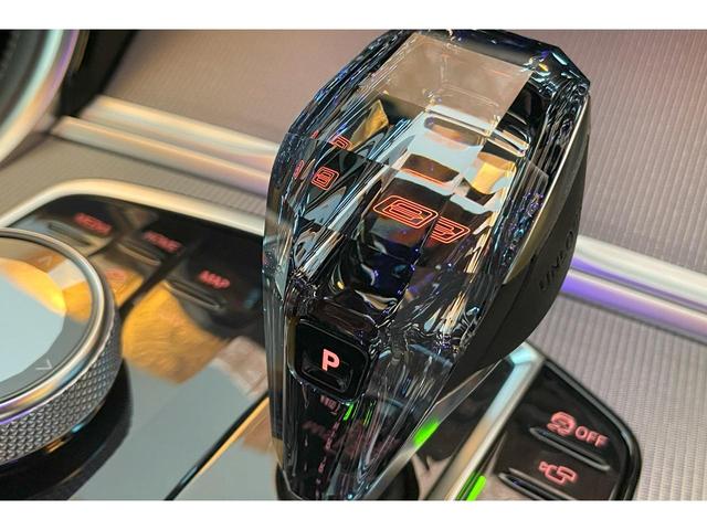 ８シリーズ ８４０ｄ　ｘＤｒｉｖｅカブリオレ　Ｍスポーツ　ＡＣＣ　シートヒーター／ベンチレーション　１９ＡＷ　ｈａｒｍａｎ／ｋａｒｄｏｎ　３６０°ビュー　スマートキー　パワーテールゲート　ＨＵＤ　アンビエントライト　インテリジェントセーフティ　エアスカーフ（48枚目）