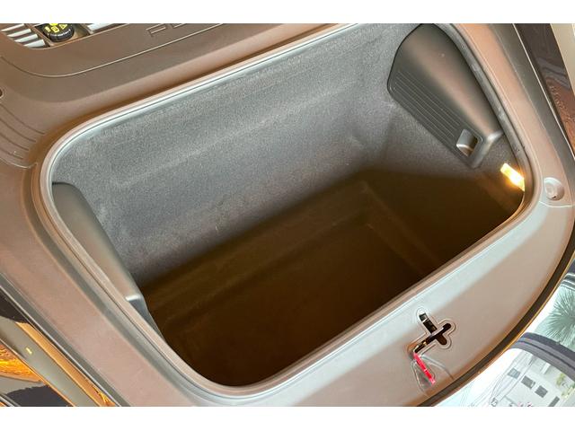 ７１８ケイマン ７１８ケイマン　ワンオーナー　エントリードライブ　スポエグ　電格ミラー　バックカメラ　ハーフレザーシート　シートヒーター　１８インチＡＷ（29枚目）