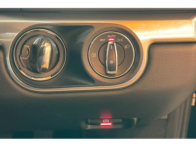 ７１８ケイマン ７１８ケイマン　ワンオーナー　エントリードライブ　スポエグ　電格ミラー　バックカメラ　ハーフレザーシート　シートヒーター　１８インチＡＷ（39枚目）