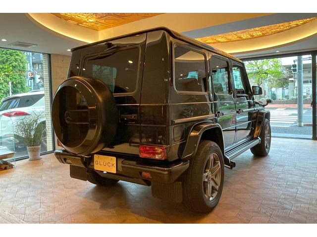 Ｇクラス Ｇ５５０　ＢＲＡＢＵＳマフラー　ｄｅｓｉｇｎｏインテリア　スライディングルーフ　ｈａｒｍａｎ／ｋａｒｄｏｎ　シートヒーター　１９インチＡＷ　ブラックペイント（グリル／ランニングボード／タイヤカバー）（4枚目）
