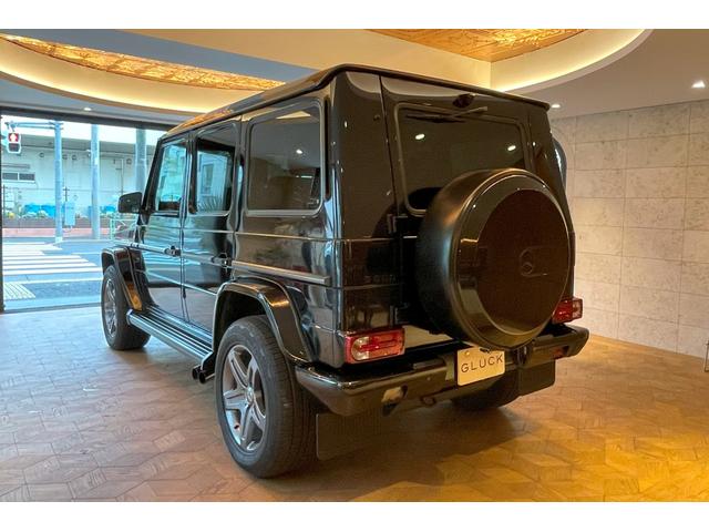 Ｇクラス Ｇ５５０　ＢＲＡＢＵＳマフラー　ｄｅｓｉｇｎｏインテリア　スライディングルーフ　ｈａｒｍａｎ／ｋａｒｄｏｎ　シートヒーター　１９インチＡＷ　ブラックペイント（グリル／ランニングボード／タイヤカバー）（5枚目）