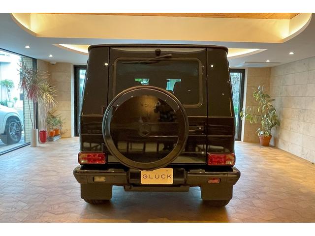 Ｇクラス Ｇ５５０　ＢＲＡＢＵＳマフラー　ｄｅｓｉｇｎｏインテリア　スライディングルーフ　ｈａｒｍａｎ／ｋａｒｄｏｎ　シートヒーター　１９インチＡＷ　ブラックペイント（グリル／ランニングボード／タイヤカバー）（7枚目）