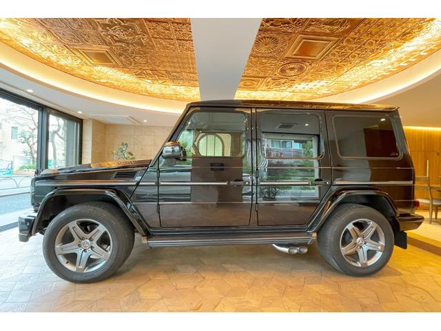 Ｇクラス Ｇ５５０　ＢＲＡＢＵＳマフラー　ｄｅｓｉｇｎｏインテリア　スライディングルーフ　ｈａｒｍａｎ／ｋａｒｄｏｎ　シートヒーター　１９インチＡＷ　ブラックペイント（グリル／ランニングボード／タイヤカバー）（8枚目）