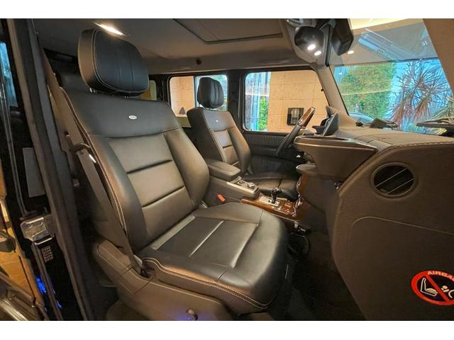 Ｇクラス Ｇ５５０　ＢＲＡＢＵＳマフラー　ｄｅｓｉｇｎｏインテリア　スライディングルーフ　ｈａｒｍａｎ／ｋａｒｄｏｎ　シートヒーター　１９インチＡＷ　ブラックペイント（グリル／ランニングボード／タイヤカバー）（30枚目）