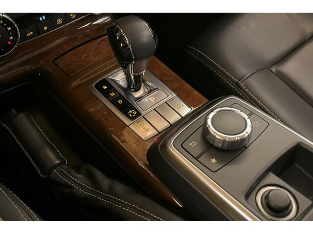 Ｇクラス Ｇ５５０　ＢＲＡＢＵＳマフラー　ｄｅｓｉｇｎｏインテリア　スライディングルーフ　ｈａｒｍａｎ／ｋａｒｄｏｎ　シートヒーター　１９インチＡＷ　ブラックペイント（グリル／ランニングボード／タイヤカバー）（46枚目）