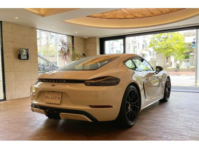 ７１８ケイマン ７１８ケイマン　６ＭＴ　ワンオーナー　スポーツデザインＰＫＧ　スポーツクロノＰＫＧ　スポーツテールパイプ　ＰＡＳＭ　ＧＴスポーツステアリング　シートヒーター　バックカメラ　スポエグ　電動可倒式ミラー（5枚目）