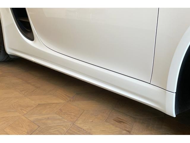 ７１８ケイマン ７１８ケイマン　６ＭＴ　ワンオーナー　スポーツデザインＰＫＧ　スポーツクロノＰＫＧ　スポーツテールパイプ　ＰＡＳＭ　ＧＴスポーツステアリング　シートヒーター　バックカメラ　スポエグ　電動可倒式ミラー（18枚目）