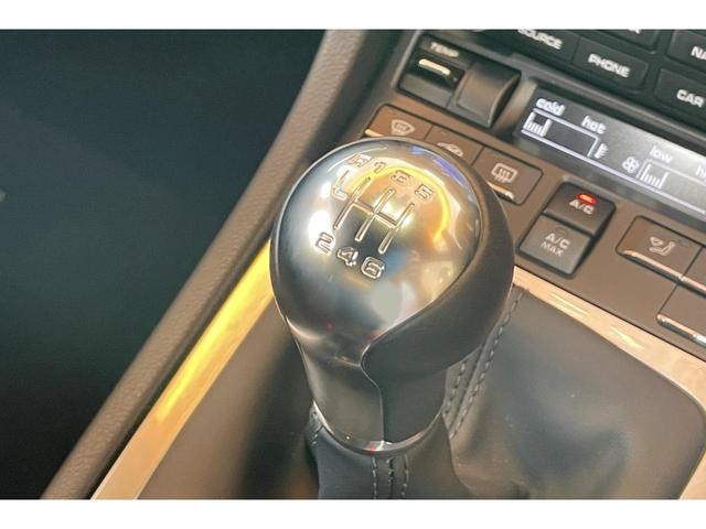 ７１８ケイマン ７１８ケイマン　６ＭＴ　ワンオーナー　スポーツデザインＰＫＧ　スポーツクロノＰＫＧ　スポーツテールパイプ　ＰＡＳＭ　ＧＴスポーツステアリング　シートヒーター　バックカメラ　スポエグ　電動可倒式ミラー（47枚目）