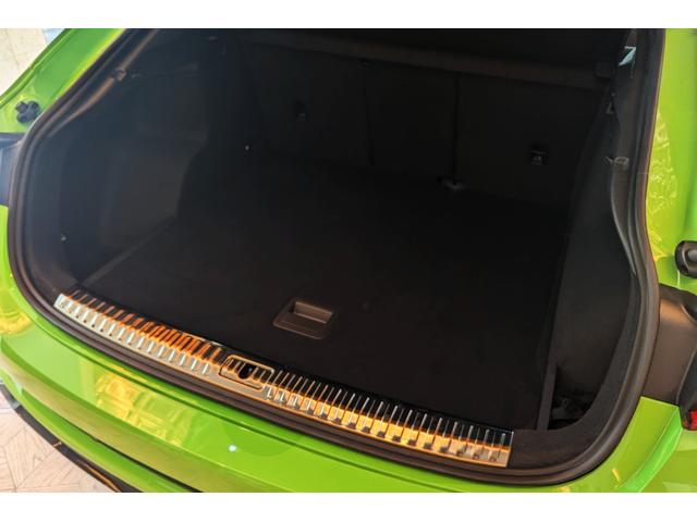 ＲＳ Ｑ３ スポーツバック ベースグレード　セラミックブレーキ　ＳＯＮＯＳサウンド　２１インチＡＷ　ブラックＡｕｄｉｒｉｎｇｓ＆ブラックスタイリングＰＫＧ　マトリクスＬＥＤヘッドライト（26枚目）