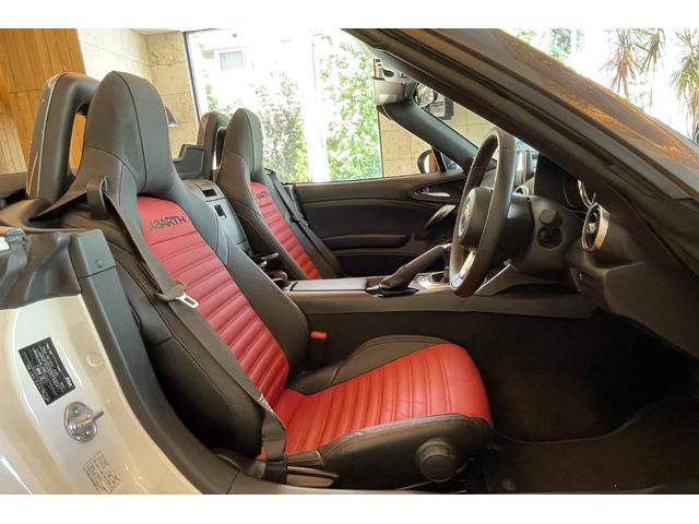 アバルト１２４ スパイダー ベースグレード　ワンオーナー　ＲｅｃｏｒｄＭｏｎｚａ　レザーシート　ＣＵＳＣＯ車高調キット　ＬＥＤヘッドライト　１７インチＡＷ　シートヒーター　クルコン　ブレンボキャリパー　スマートエントリー　バックカメラ（30枚目）