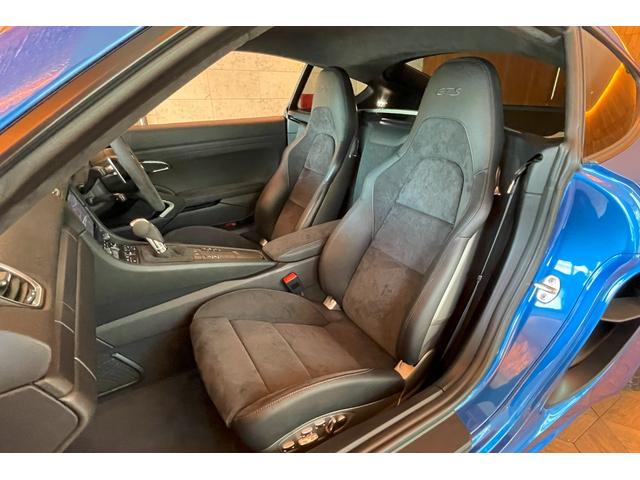 ７１８ケイマン ７１８ケイマンＧＴＳ　スポーツクロノＰＫＧ　ＡＣＣ　エントリ－ドライブ　ＬＥＤヘッドライト　２０インチカレラクラシック　スポーツデザインＰＫＧ　ティンテッドテールライト　スポーツシートプラス　アルカンターラルーフライニング（34枚目）