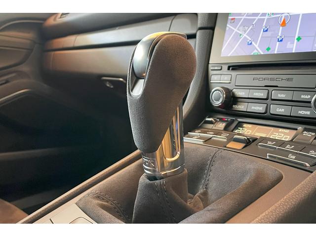 ７１８ケイマン ７１８ケイマンＧＴＳ　スポーツクロノＰＫＧ　ＡＣＣ　エントリ－ドライブ　ＬＥＤヘッドライト　２０インチカレラクラシック　スポーツデザインＰＫＧ　ティンテッドテールライト　スポーツシートプラス　アルカンターラルーフライニング（48枚目）