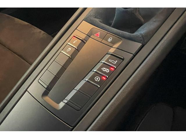 ７１８ケイマン ７１８ケイマンＧＴＳ　スポーツクロノＰＫＧ　ＡＣＣ　エントリ－ドライブ　ＬＥＤヘッドライト　２０インチカレラクラシック　スポーツデザインＰＫＧ　ティンテッドテールライト　スポーツシートプラス　アルカンターラルーフライニング（49枚目）