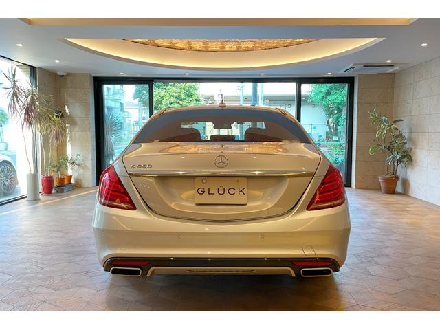 Ｓクラス Ｓ５５０ロング　ＡＭＧライン　パノラマＳＲ　ショーファーＰＫＧ　Ｂｕｒｕｍｅｓｔｅｒ　シートヒーター＆ベンチレーション　リアエンターテイメント　ＬＥＤヘッドライト　ＡＭＧスポーツＰＫＧ　ＡＭＧ１９インチＡＷ　マッサージ機能（7枚目）