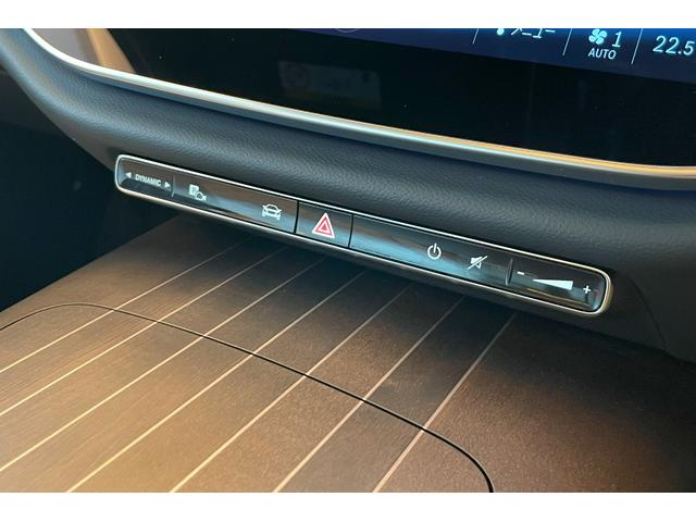 Ｅクラス Ｅ３００　エクスクルーシブ　パノラマＳＲ　デジタルインテリアＰＫＧ　ＡＭＧラインＰＫＧ　レザーエクスクルーシブＰＫＧ　セルフィ―＆ビデオカメラ　ブラウンオープンポアメープルウッド（60枚目）