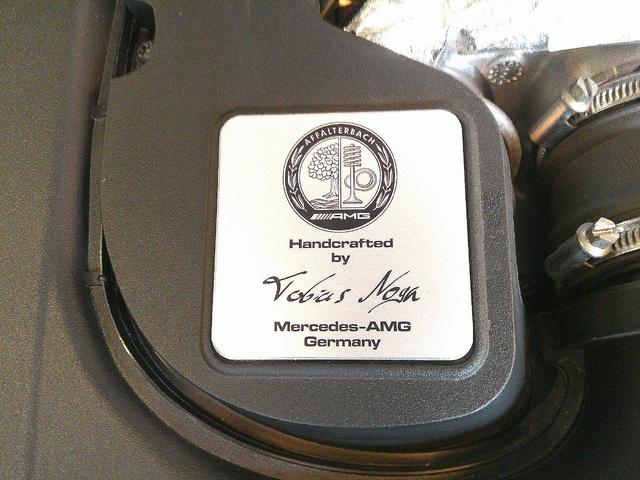 Cクラス C63 S エクスクルーシブP&RSP ディストロニックプラス パノラマSR ヘッドアップディスプレイ HDDナビTV ブルメスターサウンドスピーカー Bカメラ PTS LEDライト AMGエアロ&19AW(35枚目)