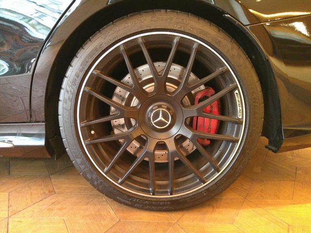 Cクラス C63 S エクスクルーシブP&RSP ディストロニックプラス パノラマSR ヘッドアップディスプレイ HDDナビTV ブルメスターサウンドスピーカー Bカメラ PTS LEDライト AMGエアロ&19AW(43枚目)
