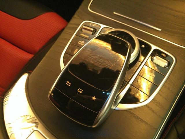 Cクラス C63 S エクスクルーシブP&RSP ディストロニックプラス パノラマSR ヘッドアップディスプレイ HDDナビTV ブルメスターサウンドスピーカー Bカメラ PTS LEDライト AMGエアロ&19AW(50枚目)