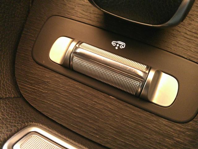 GLE GLE400d 4マチック クーペスポーツ パノラマルーフ/ブルメスター/ヘッドアップディスプレイ/ETC/シートヒーター・ベンチレーション/エアバランスパッケージ/電動リアゲート/レーダークルーズコントロール/全周囲モニター/LED(44枚目)