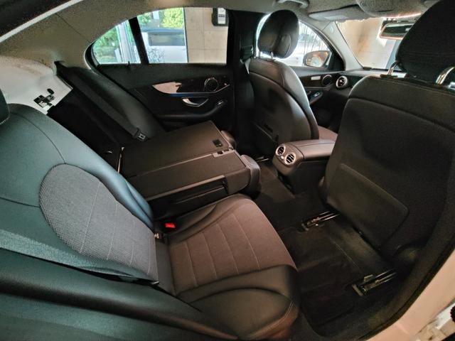 Ｃクラス Ｃ２００アバンギャルド　２０００ｃｃターボエンジン　ワンオーナー　７速ＡＴ　ＬＥＤライト　　Ａストップ　パワーシート　シートヒーター　パドルシフト　キーレスゴー　ナビ　Ｂカメラ　地デジ　ドラレコ　記録簿　弊社下取（31枚目）