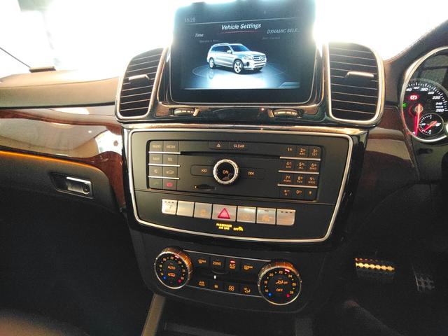 ＧＬＳ ＧＬＳ３５０ｄ　４マチックスポーツ　ディーゼル　ｈａｒｍａｎ／ｋａｒｄｏｎ　ダウンヒルスピードレギュレーション　ＡＩＲマティックサスペンション　パノラマサンルーフ　ＡＣＣ　　　ＢＳＭ　　　パワートランク　２１インチＡＭＧホイール　ＥＴＣ（17枚目）