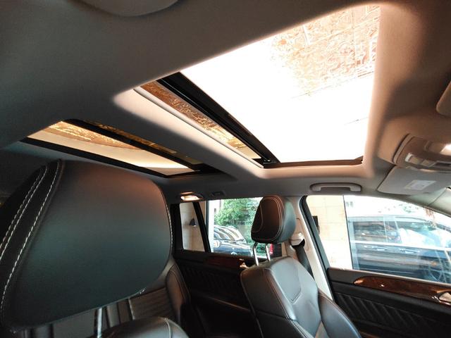 ＧＬＳ ＧＬＳ３５０ｄ　４マチックスポーツ　ディーゼル　ｈａｒｍａｎ／ｋａｒｄｏｎ　ダウンヒルスピードレギュレーション　ＡＩＲマティックサスペンション　パノラマサンルーフ　ＡＣＣ　　　ＢＳＭ　　　パワートランク　２１インチＡＭＧホイール　ＥＴＣ（36枚目）