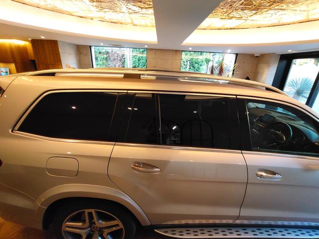 ＧＬＳ ＧＬＳ３５０ｄ　４マチックスポーツ　ディーゼル　ｈａｒｍａｎ／ｋａｒｄｏｎ　ダウンヒルスピードレギュレーション　ＡＩＲマティックサスペンション　パノラマサンルーフ　ＡＣＣ　　　ＢＳＭ　　　パワートランク　２１インチＡＭＧホイール　ＥＴＣ（73枚目）