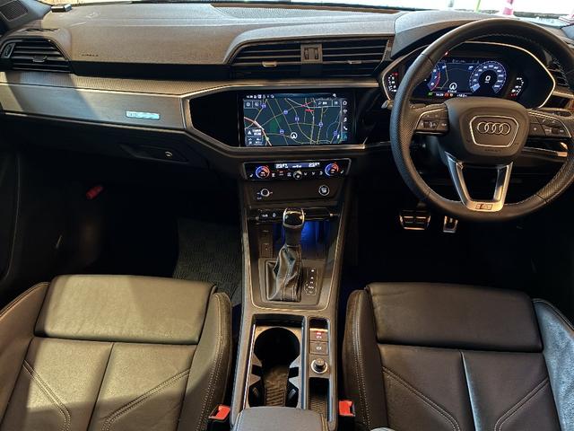 Ｑ３スポーツバック ３５ＴＦＳＩ　Ｓライン　パーシャルレザー　電動テールゲート　ＴＶチューナー　マルチカラーアンビエントライト　ＡＣＣ　レーンアシスト　カープレイ　ＬＥＤヘッドライト　パワーシート禁煙車　１オーナー　（クロノスグレーメタリック）（34枚目）