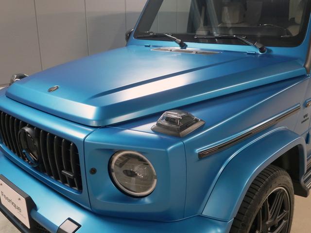 Gクラス G63 AMGレザーエクスクルーシブパッケージ カーボンステアリングインテリアナイトpkg・22inc鍛造AW・カーボンタイヤカバー・プラチナホワイトレザーカーボンインテリア・MANUFAKTURプログラムプラス&インテリアプラスPKG・OP653(7枚目)