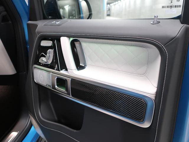 Gクラス G63 AMGレザーエクスクルーシブパッケージ カーボンステアリングインテリアナイトpkg・22inc鍛造AW・カーボンタイヤカバー・プラチナホワイトレザーカーボンインテリア・MANUFAKTURプログラムプラス&インテリアプラスPKG・OP653(19枚目)