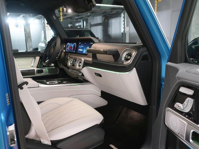 Gクラス G63 AMGレザーエクスクルーシブパッケージ カーボンステアリングインテリアナイトpkg・22inc鍛造AW・カーボンタイヤカバー・プラチナホワイトレザーカーボンインテリア・MANUFAKTURプログラムプラス&インテリアプラスPKG・OP653(20枚目)