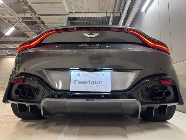 ヴァンテージ ベースグレード　サテンカーボンファイバー　エクステリアブラックパック　ディレクショナルグロスブラックホイール２０インチ１６段階シート　コンフォートパック（シートヒーター　センターコンソールクローズ）ボンネットブラック（27枚目）