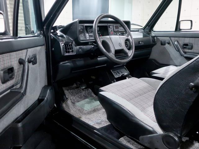ゴルフカブリオ ベースグレード　正規Ｄ車　フルオリジナルモデル　純正ＢＢＳ社製１５ＡＷ　新車保証書　取説　メンテナンスレコード　予備キー付属　ストライプダイアゴナルスポーツシート　電動開閉オープントップ　ＥＴＣ　ドライブレコーダー（30枚目）