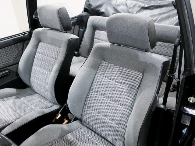 ゴルフカブリオ ベースグレード　正規Ｄ車　フルオリジナルモデル　純正ＢＢＳ社製１５ＡＷ　新車保証書　取説　メンテナンスレコード　予備キー付属　ストライプダイアゴナルスポーツシート　電動開閉オープントップ　ＥＴＣ　ドライブレコーダー（33枚目）