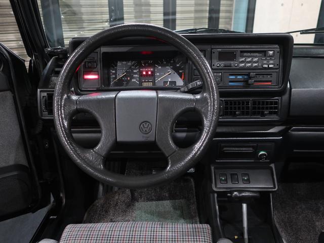 ゴルフカブリオ ベースグレード　正規Ｄ車　フルオリジナルモデル　純正ＢＢＳ社製１５ＡＷ　新車保証書　取説　メンテナンスレコード　予備キー付属　ストライプダイアゴナルスポーツシート　電動開閉オープントップ　ＥＴＣ　ドライブレコーダー（38枚目）