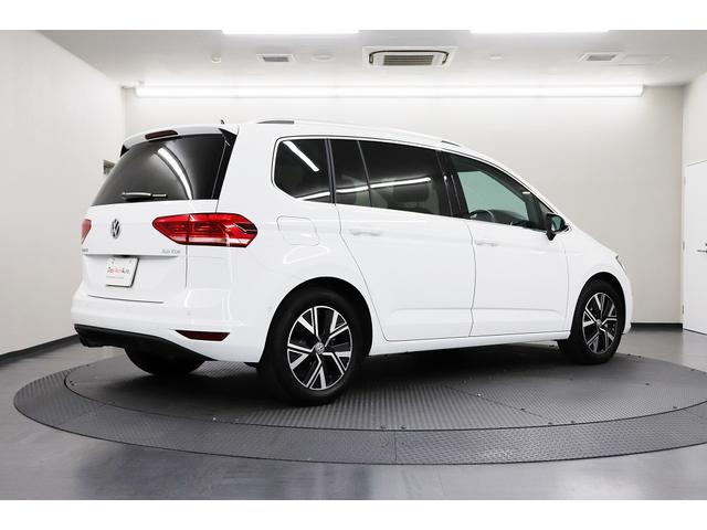 TDI ハイライン 当店デモカー 純正9.2インチナビ バックカメラ 電動テールゲート LEDヘッドライト 衝突軽減 認定中古車(8枚目)