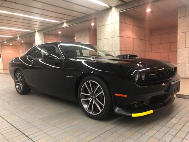 ダッジ・チャレンジャー Ｒ／Ｔ　Ｒ／Ｔスキャットパック　シェイカー　新車並行　１オーナー　プラスパッケージ　ドライバーコンビニエンスＧＰ．ハーマンカードンオーディオ　ＲＥＤキャリパー（2枚目）