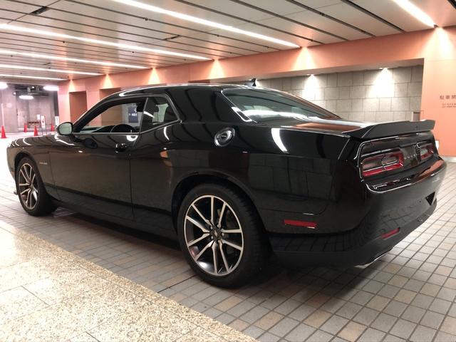 ダッジ・チャレンジャー Ｒ／Ｔ　Ｒ／Ｔスキャットパック　シェイカー　新車並行　１オーナー　プラスパッケージ　ドライバーコンビニエンスＧＰ．ハーマンカードンオーディオ　ＲＥＤキャリパー（36枚目）