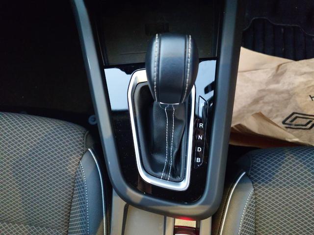 アルカナ アントラクト E-テックフルハイブリッド ETC 全周囲カメラ クリアランスソナー オートクルーズコントロール レーンアシスト パワーシート 衝突被害軽減システム LEDヘッドランプ アルミホイール スマートキー アイドリングストップ(26枚目)